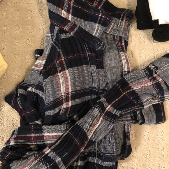 Paige flannel - Picture 3 of 3